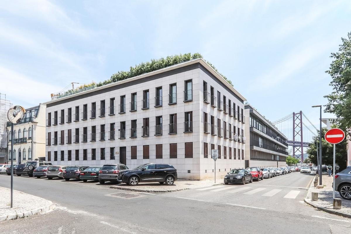 Apartment Alcantara Lovely With Balcony 2 Bdr With Ac Lissabon